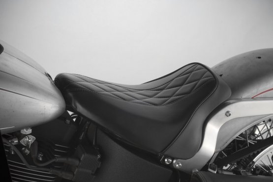 Le Pera Bel-Air Stitch Seat for Sportster